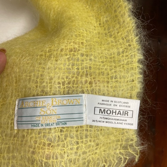 Archie Moore & Son Mohair/Wool Scarf Yellow Made in Scotland Travel Luxury Cozy - Picture 9 of 9